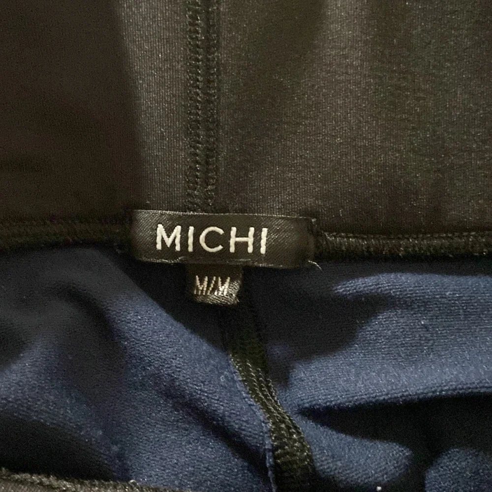 Michi - Picture 6 of 10